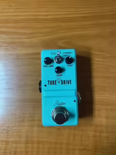 Rowin Tube Drive &ndash; mal&yacute; overdrive/boost, hraje skvěle, levně