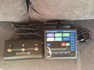 TC-Helicon Voice Live Tuch+Switch 3