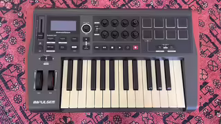 Novation Impulse 25 midi keyboard 