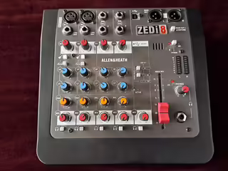 Prod&aacute;m Allen & Heath ZEDi-8