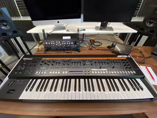 Roland Jupiter X