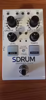 Prod&aacute;m SDRUM Strummable drums