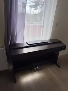Yamaha YDP 140