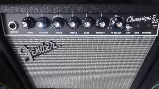 Z&aacute;novn&iacute; Fender Champion II 25 w