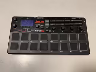 Akai MPX16