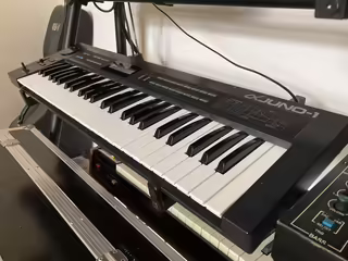 Roland Alpha Juno 1