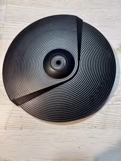 Roland CY-8