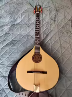 PROD&Aacute;M IRSK&Eacute; KONCERTN&Iacute; BOUZOUKI