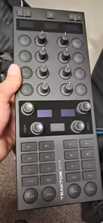 Controller traktor x1
