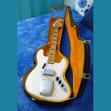 Basová kytara Jazz Bass Fresher, Made in Japan