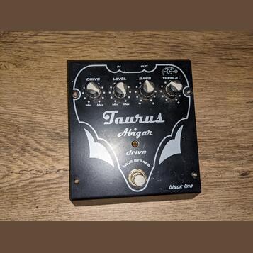 TAURUS ABIGAR DRIVE - BLACK LINE