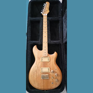 Elektrická kytara Ibanez SB70, Made in Japan