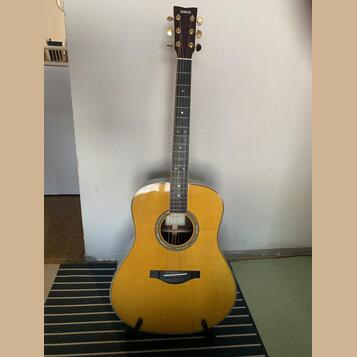 YAMAHA LL-TA 