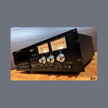 Tascam LA 112