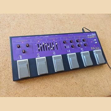Small Stone, Ibanez PUE-5B, Boss CE-2B, Hughes Kettner Tube