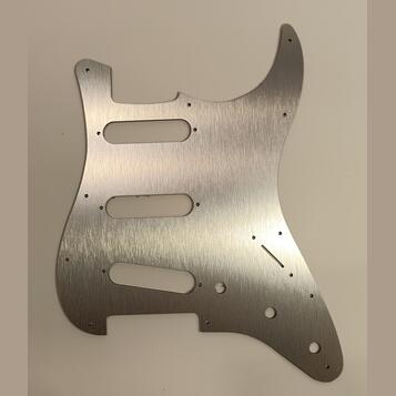 Pickguard pre STRATOCASTER brúsený hliník