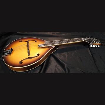 Mandolina ULMA - Samm