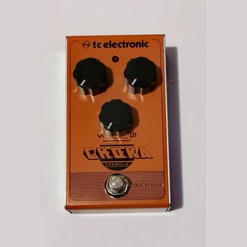TC ELECTRONIC CHOKA TREMOLO 