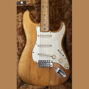 SLEVA Fender Stratocaster 1974