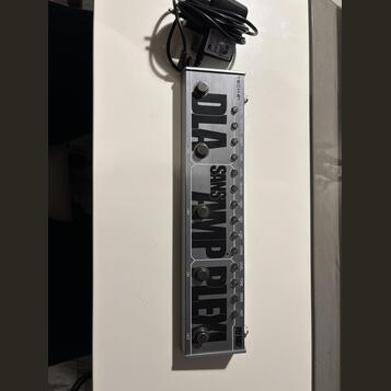 TECH 21 SansAmp FLY RIG 5 V1 USA