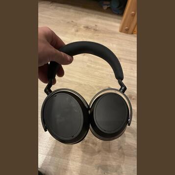 Jarní úklid: Sennheiser Momentum 4 Wireless