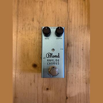 Blond Analog Chorus