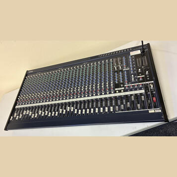 YAMAHA mixing console MG32/14FX