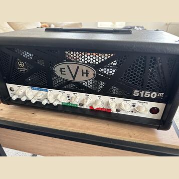 Kytarová hlava EVH 5150III s úpravou Salvation Mods