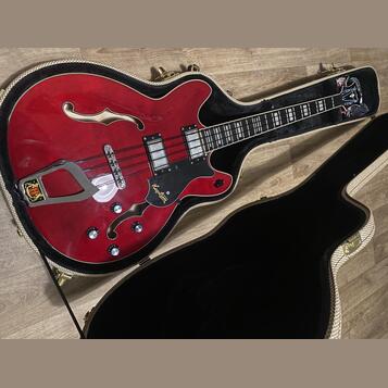 Hagstrom Viking Wild Cherry Transparent