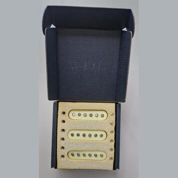 predám set Artec Stratocaster snímače