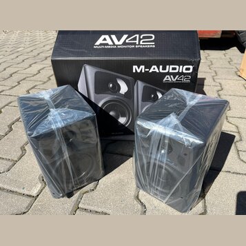 Studiové monitory, Studiový subwoofer, Aktivní reprobox a zv
