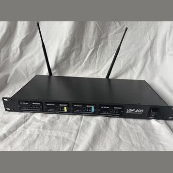 Bezdrátové mikrofony Omnitronic UHF-400
