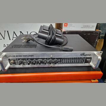 Bugera BVP5500 - baskytarový lampový zesilovač