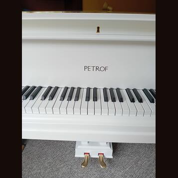 Klavír PETROF model V (160cm)
