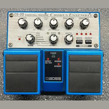 BOSS - CE-20 Chorus Ensemble.