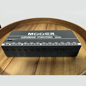 MOOER Macro Power S12