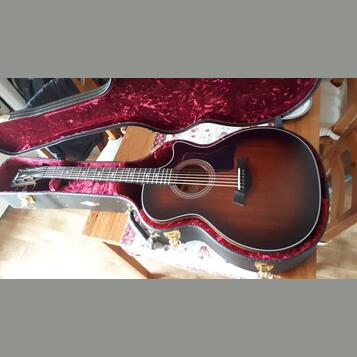 Taylor 324ce V - Class Bracing