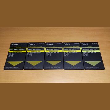 Roland R8 ROM karty