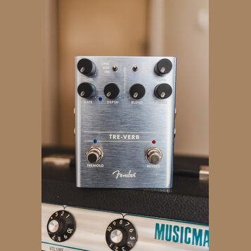 FENDER TRE-VERB