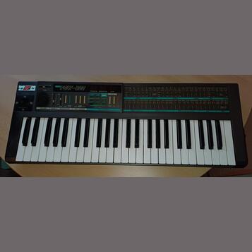 Korg Poly 800   Nižší, konečná cena