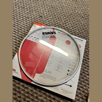Evans Genera G2 Clear + Evans Genera resonant 10”