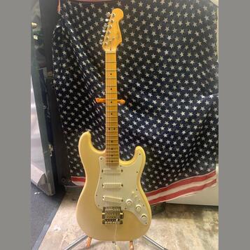 Fender Stratocaster Elite Blond USA 1983