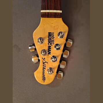 Music Man Silhouette 1991