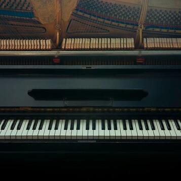 Hledá se klávesista (piano/synťáky)
