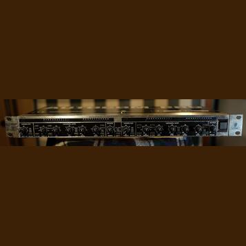 BEHRINGER Autocom Pro MDX 1400