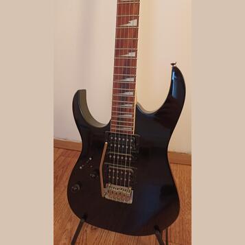 Ibanez Gio levácká / left