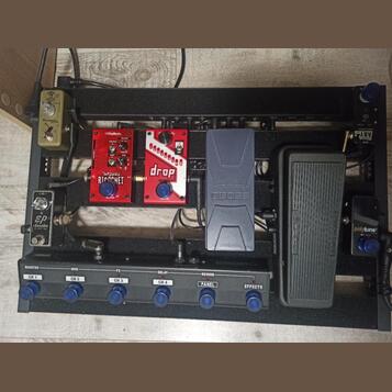 Prodám kytarový pedalboard