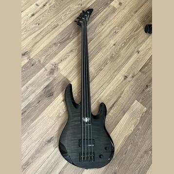 VIVIAN Master’s Hammer Signature Bass