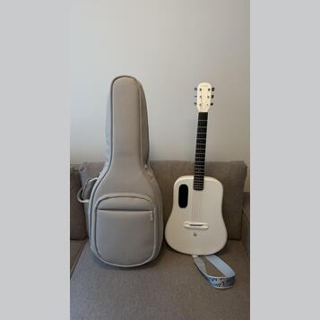 Lava Music Lava ME 4 Carbon 38" Airflow Bag White 