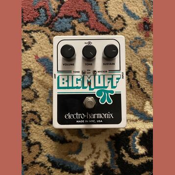 Electro-Harmonix Big Muff PI With Tone Wicker